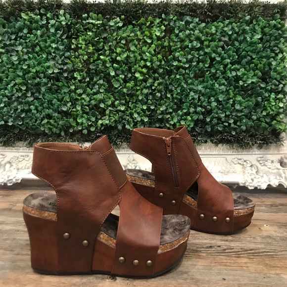 Cute Trendy Summer Wedge - Picture 2 of 2